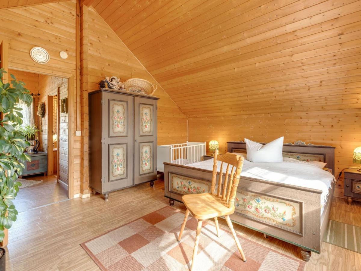 Chalet In Hinterrod Thuringia With Sauna Eisfeld Eksteriør bilde